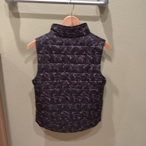 Kerrits kids horse puffer. It's a size Large - Picture 9 of 12